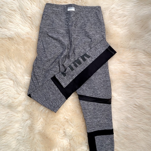 Victoria’s Secret PINK Ultimate High Rise Legging - Picture 2 of 6